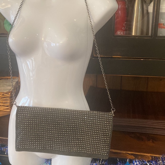 Grey studded faux leather and canvas bag with chain - Picture 8 of 10